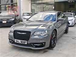 کرایسلەر 300